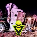 Pipa embiste tractor y mata a dos, en la Tuxpan - Tampico