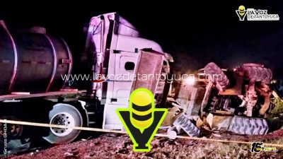 Pipa embiste tractor y mata a dos, en la Tuxpan - Tampico