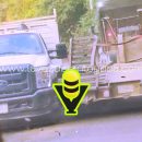 Choque entre camioneta y tráiler deja solo daños materiales