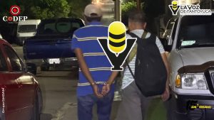 Agentes ministeriales detienen a sujeto por presunta detentación de vehículo robado en Tantoyuca