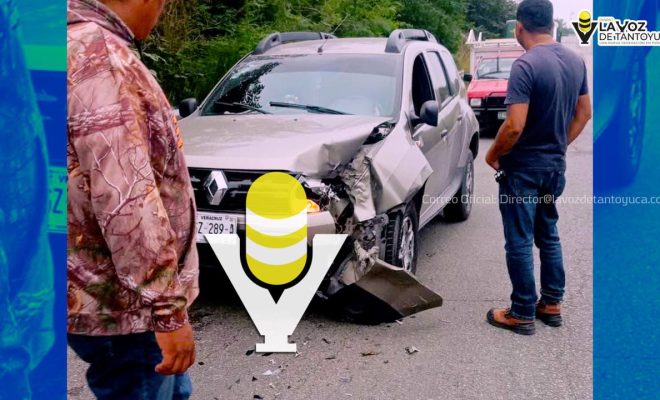 Accidente en la Alazán - Canoas; camión pierde neumático y golpea a vehículo