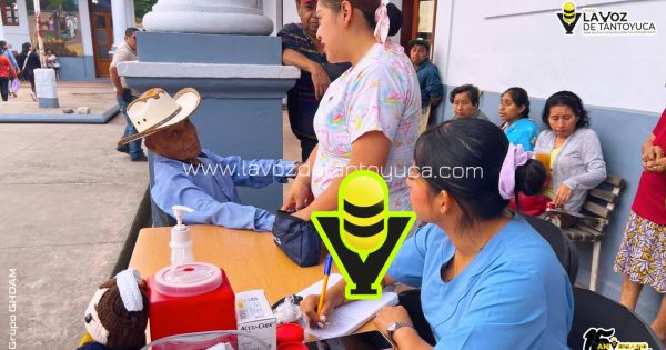 Brindan atención de enfermería gratuita en Chicontepec