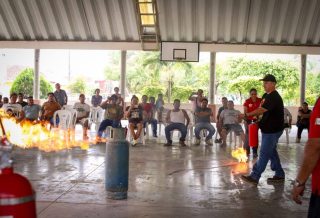 Gobierno Municipal de Benito Juárez fortalece la prevención con capacitación en manejo de extintores