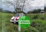 Abandonan vehículo tras salida de carretera