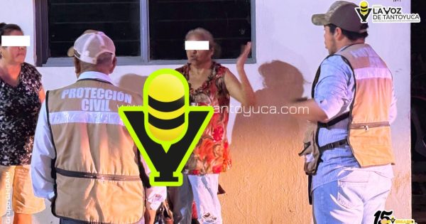 Auxilian a mujer tras ser presuntamente abandonada por un taxista