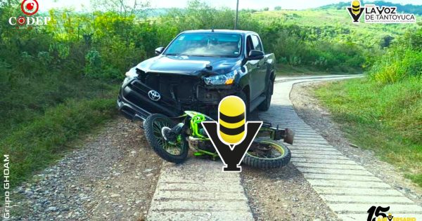 Motociclista resulta lesionado tras chocar contra camioneta en Santa Fe