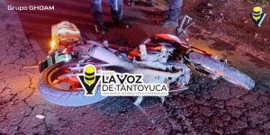 Salían del motel; pareja en moto resultan lesionados en choque 