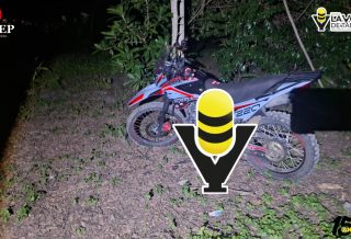 Aseguran motocicleta localizada dentro de una propiedad privada en Tantoyuca