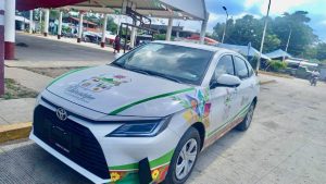 Gobierno Municipal dispone unidad para apoyar a habitantes de Tlacolula con traslados y víveres