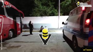 Mujer queda encerrada en autobús fuera de servicio en Ciudad Valles tras quedarse dormida
