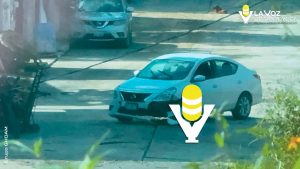 Mujer al volante choca contra una barda en Tantoyuca