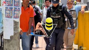 Mujer resulta lesionada tras caer de escaleras de la tienda Elektra en Tantoyuca