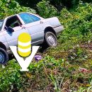 Conductor pierde el control y termina en un barranco; resultó ileso