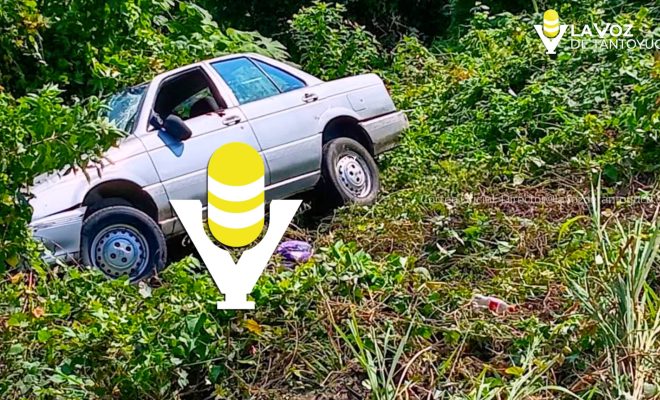 Conductor pierde el control y termina en un barranco; resultó ileso