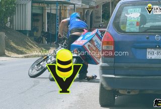 Joven empleado de una pizzería resulta ileso tras accidente vial