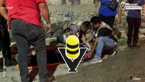 Motociclista repartidor resulta lesionado tras derrapar en la colonia Morelos de Tantoyuca