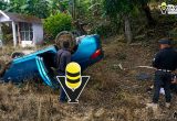 Vuelca automóvil en peligrosa curva de Tepetzintla; mujer resulta lesionada
