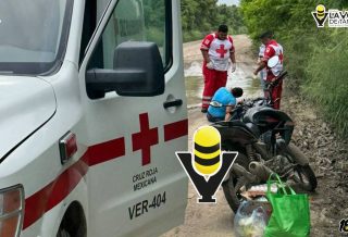 Motociclista resulta lesionada tras derrapar en camino de terracería en Pánuco