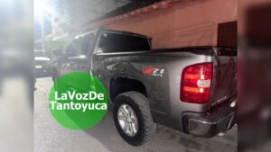 Aseguran camioneta tras provocar aparatoso choque