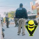 Motociclista resulta lesionado tras choque con camioneta de valores en Platón Sánchez