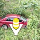 Vehículo cae a barranco en Chicontepec; conductor resultó ileso