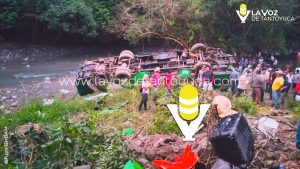 Confirma gobernadora 10 muertos por accidente en Zontecomatlán; heridos se atienden en Hidalgo y Veracruz