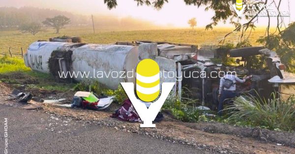 Vuelca pipa de gas LP en Platón Sánchez