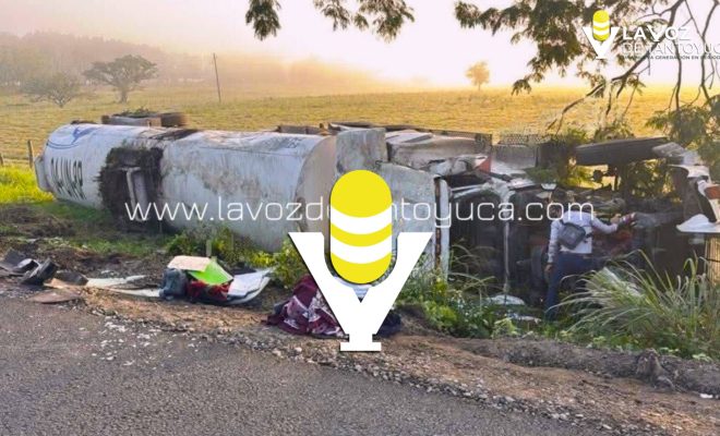 Vuelca pipa de gas LP en Platón Sánchez