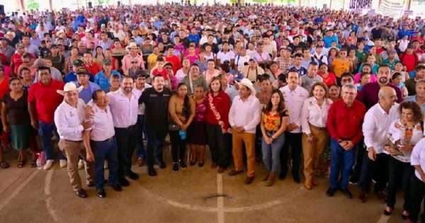 Entrega gobernadora Nahle apoyos a mil 291 #pescadores del sur, lleva un avance del 90 por ciento en todo el estado