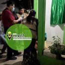 Auxilian a mujer tras presentar problemas de salud en el tianguis de Tantoyuca