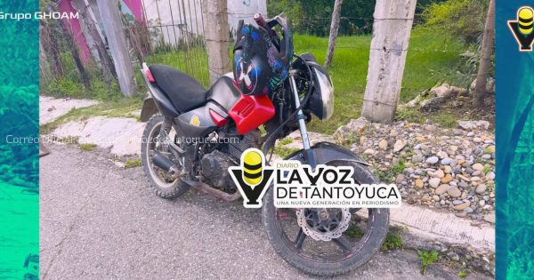 Motocicleta al corralón; conductor no portaba casco de seguridad
