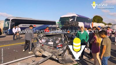 Dos lesionados deja choque de Futura contra un vehículo