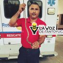 Bomberos capturan víbora venenosa en un domicilio
