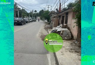 Vecino de la Colonia Santa Fe invade calle con escombros y genera riesgos