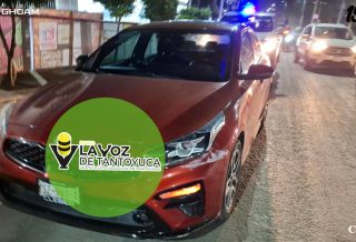 Fémina provoca choque por alcance en Tantoyuca; solo daños materiales