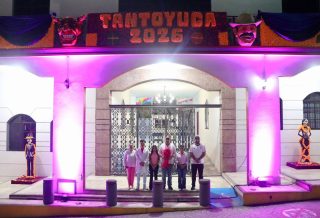 Ayuntamiento de Tantoyuca se pinta de rosa para promover la prevención del cáncer de mama