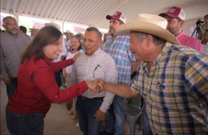 Alcalde de Ixcatepec destaca respaldo de Rocío Nahle al sector ganadero