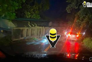 Vuelca góndola de tráiler sobre la carretera México - Tampico; cierran parcialmente la circulación