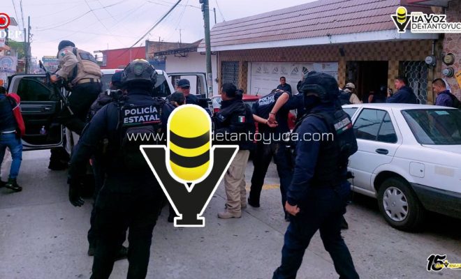 Detienen a policías municipales en operativo en Coscomatepec