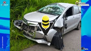 Volcadura de automóvil moviliza a cuerpos de emergencia en Tempoal
