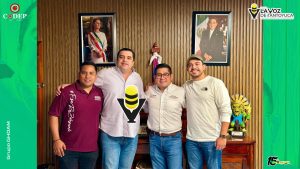 Alcalde de Tantoyuca recibe a dirigente estatal de Morena durante gira de trabajo por el norte de Veracruz