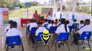 Imparten pláticas sobre acoso escolar y derechos infantiles en Primaria de Chicontepec 