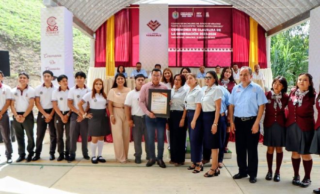 Diputado Facundo Fernández de la Cruz apadrina a la generación del COBAEV 22 en Chicontepec