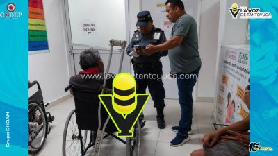 Auxilian a hombre tras caer de su propia altura