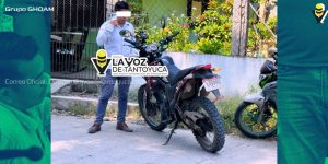 Acelerado motociclista provoca percance vial en la Altamirano 
