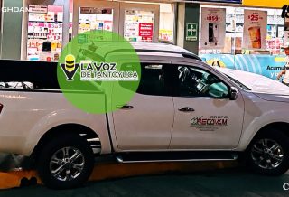 Detienen a conductor tras estar a punto de impactar contra un OXXO en Tepetzintla