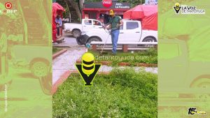 Ayuntamiento realiza mantenimiento en el Parque de La Glorieta, en Chicontepec