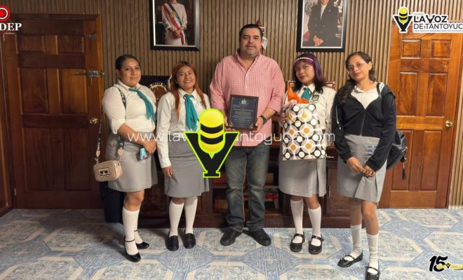 photo_5136704487597739086_y