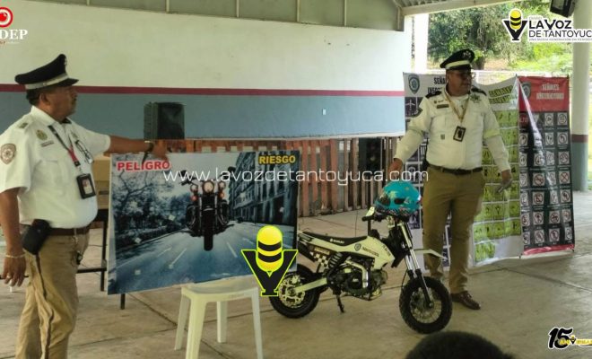 Tránsito del Estado impulsa cultura vial entre jóvenes en Ixhuatlán de Madero