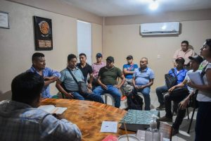 Alcalde Edvino Hernández impulsa la rehabilitación del camino La Lima - Atozka